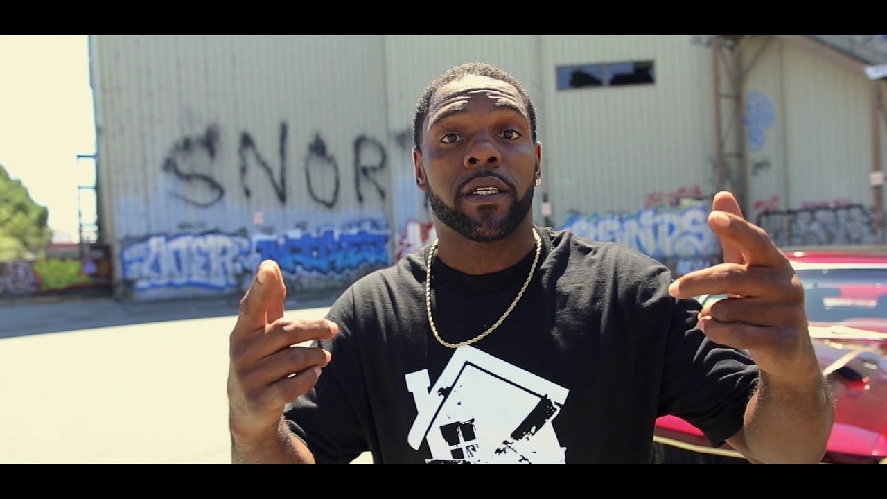 Keak Da Sneak feat. Ike Dola - Zippin (Official Video)