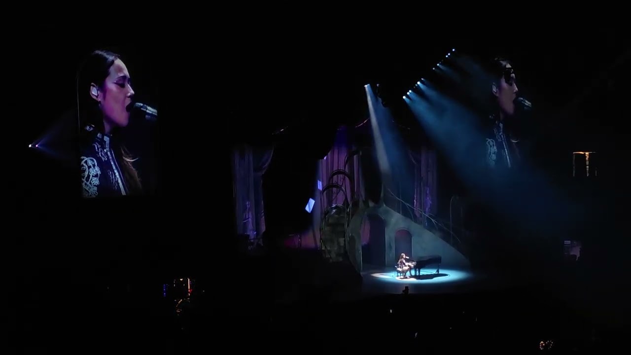 Laufey - Goddess (A Matter of Time Tour)