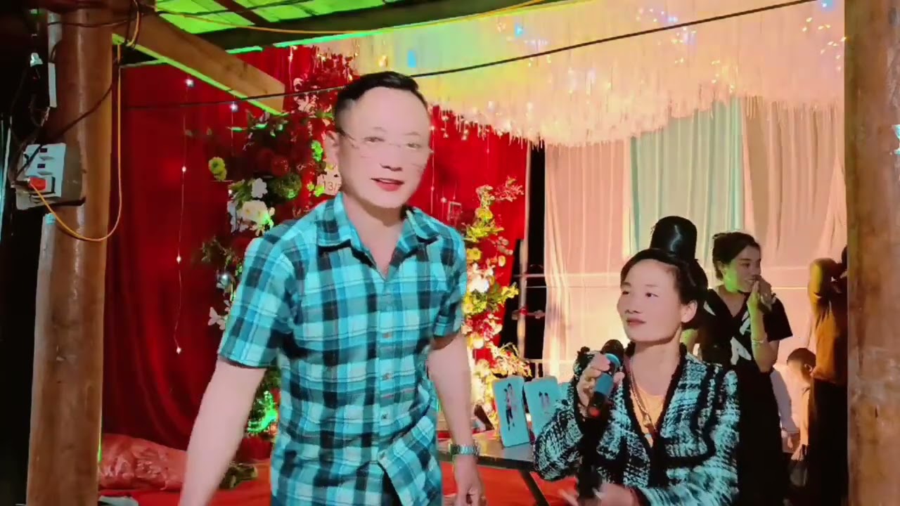 Hát thái dan nọi mứa dú kem lúng ta nái khắp buốn hênh pi nong ới