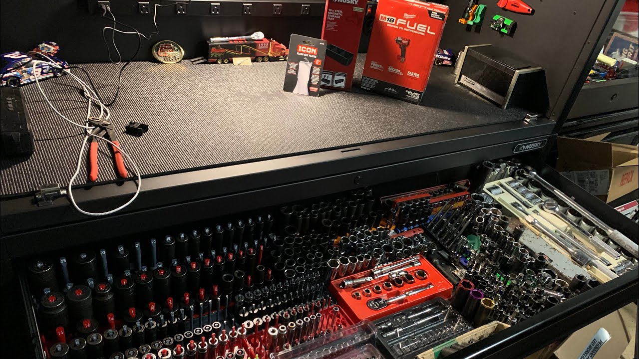 NEW TOOL BOX TOUR | HUSKY 80” w/ LOCKER