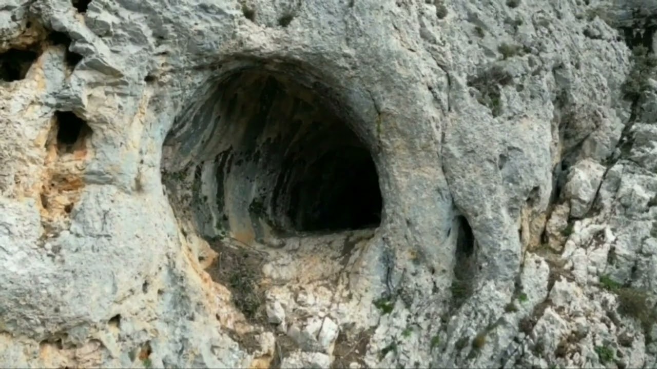 Cuevas de Amaya, un pueblo de la provincia de Burgos.