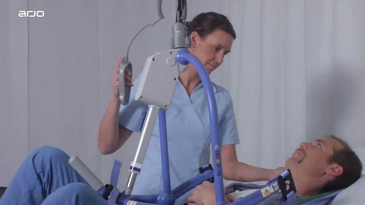 Maxi Sky 2 clip sling bed to chair transfer | Patient Handling | Arjo Global
