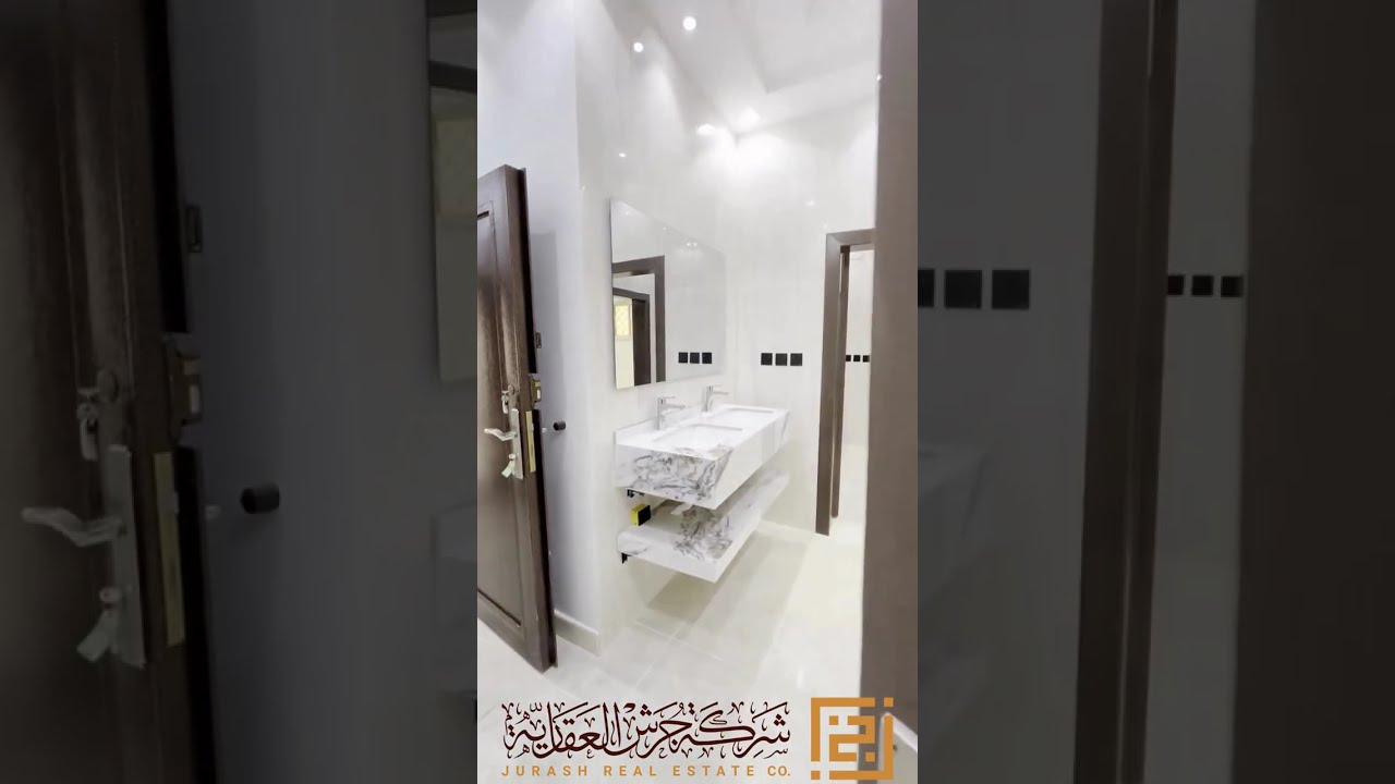 شقة فاخرة  بلاط للبيع في حي الظرفة الدور الارضي ( دور منفصل) – خميس مشيط | 6 غرف + صالة واسعة