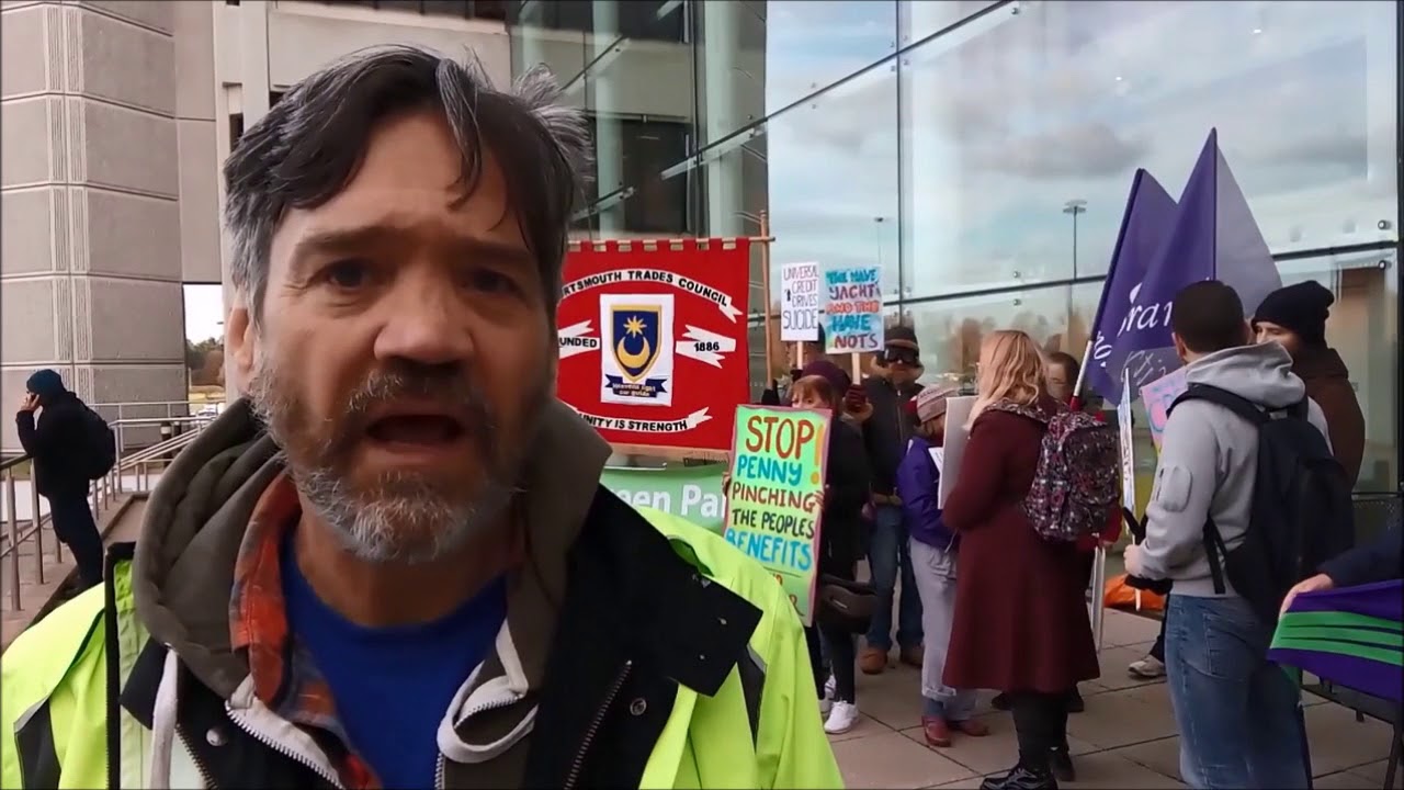 Protestors campaign outside MP&rsquo;s office over Universal Credit