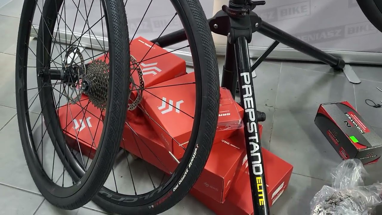 Ridley Fenix SL po wymianie kół 7990g , zysk 500g. @miroslawbieniasz @ridley_bikes @dtswiss #road