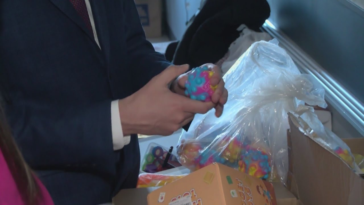 Students help classmates stay engaged with 'Fidgets for the Future' | 28/22 News