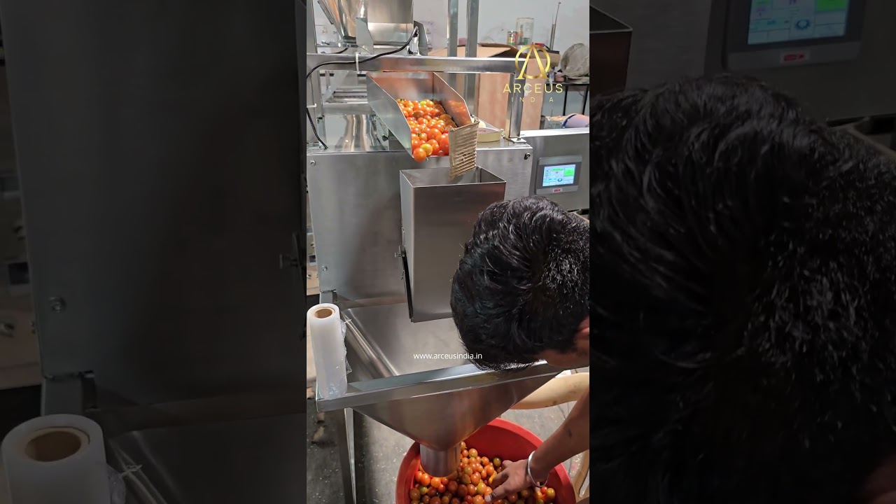 Semi Automatic Single Head Weigh Filler Machine used for weighing veggies accurately 