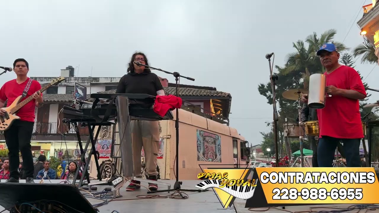 Que Es Lo Que Pasa - Omar Yoval En Vivo / Coatepec, Ver.
