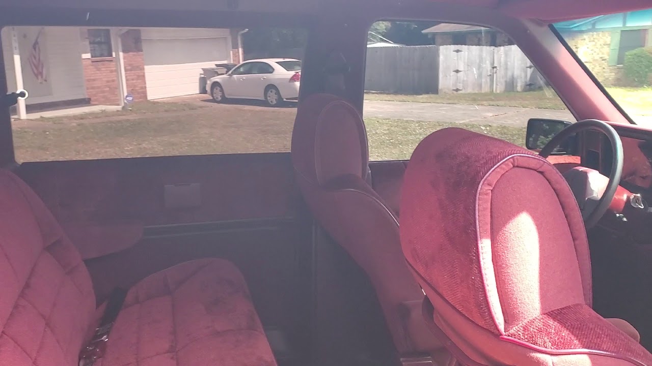 1989 Plymouth Grand Voyager Walk Around