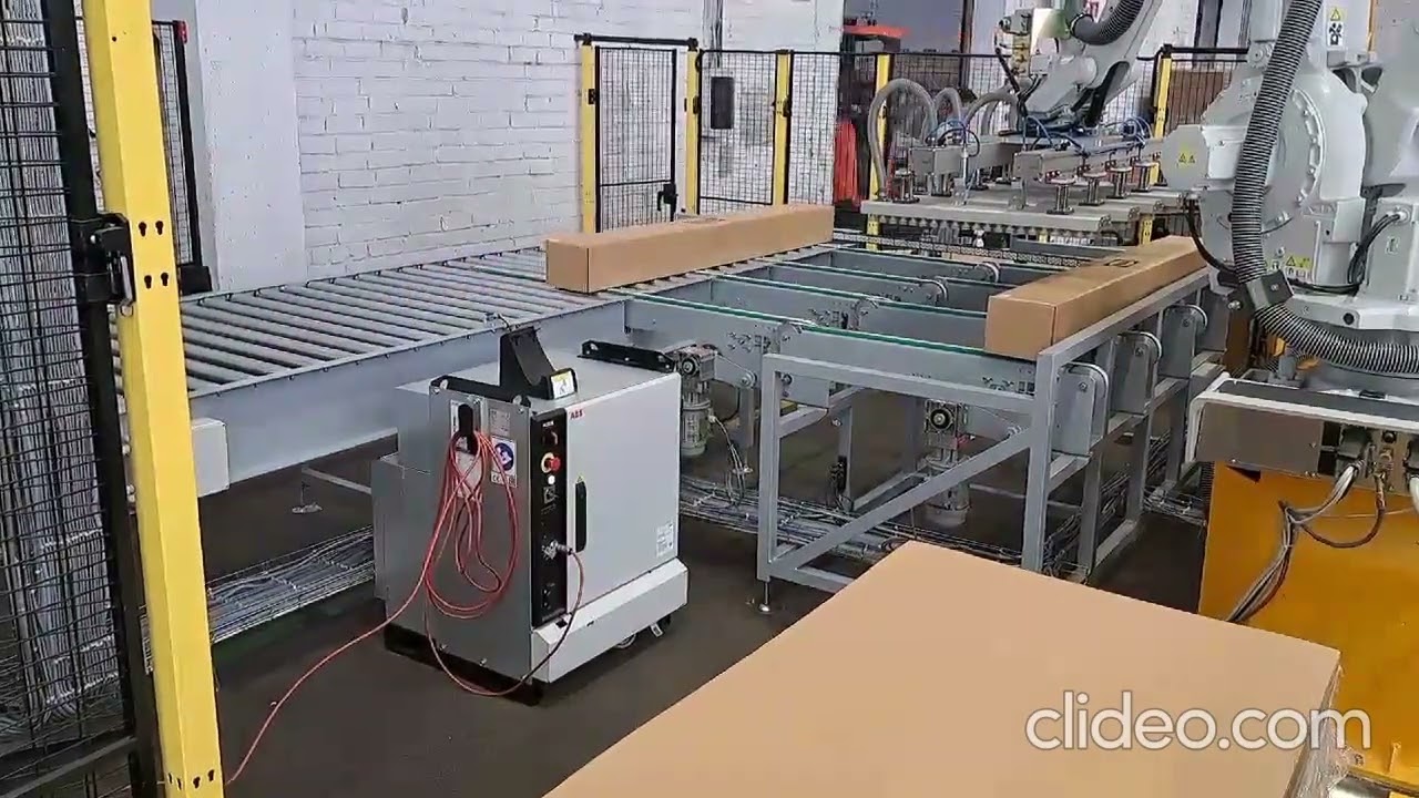 Cardboard box case packer for Ikea standard.