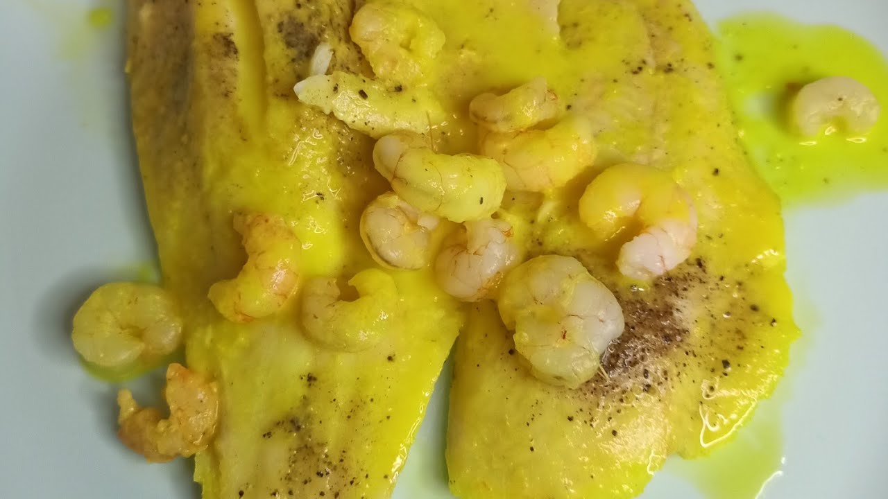 Merluza con gambas en salsa, fácil y rico con Thermomix