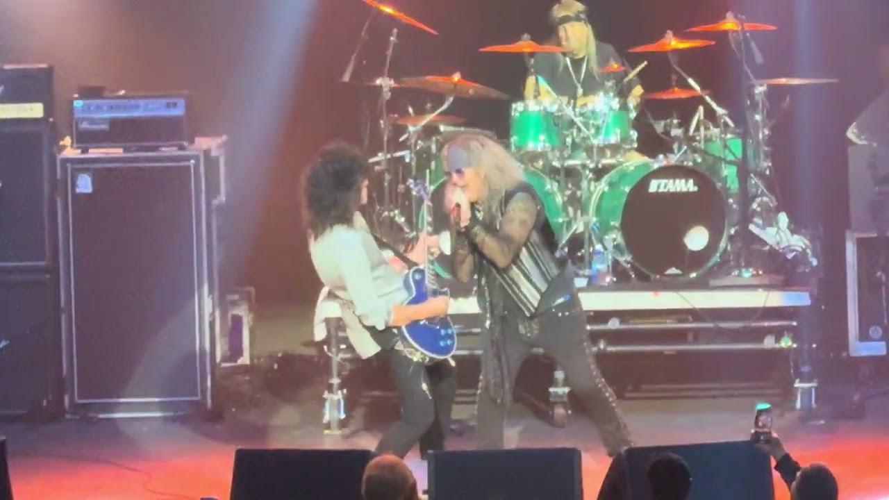 Black n Blue with Tommy Thayer - Hold On To 18 - Virgin Theatre Las Vegas NV 11/16/25