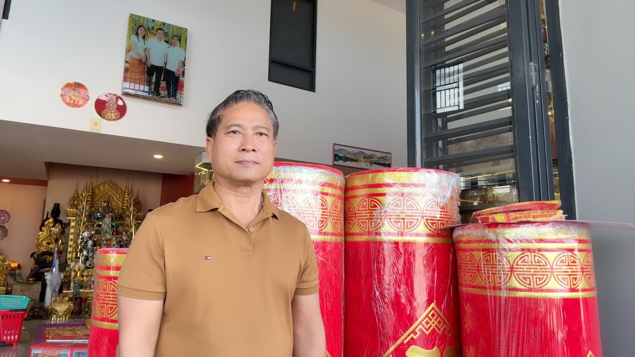 លោកគ្រូចិនសែ ឡុង បានរៀបក្រដាសសែនយ៉ាងពិសេស