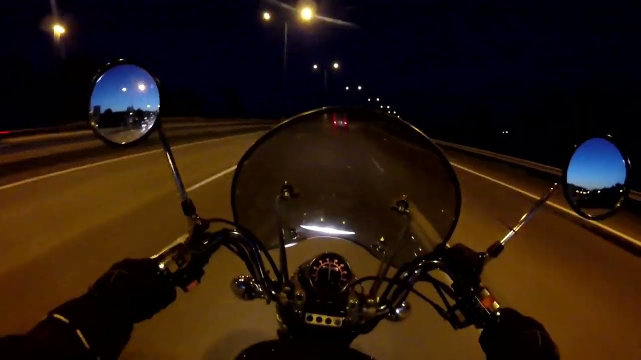 Yamaha virago 535 goes for a Night Drive [POV]