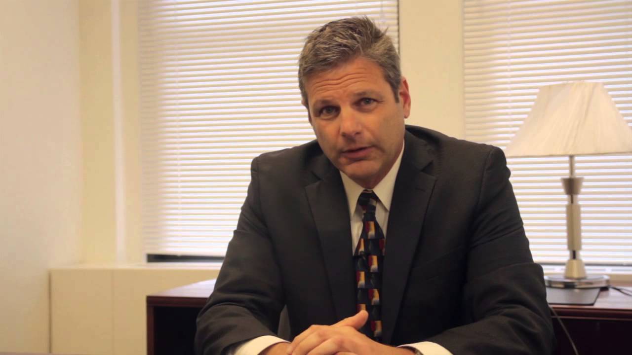 Becoming an Insurance Adjuster : Insurance Careers