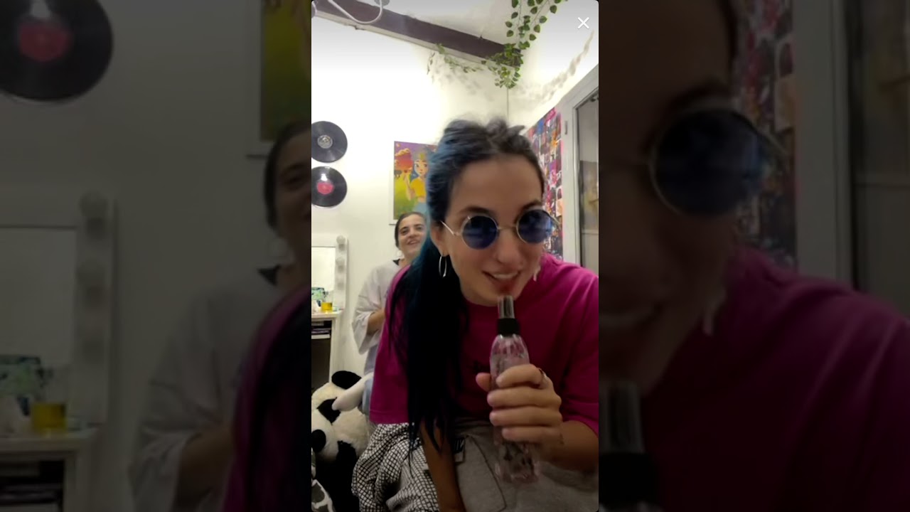 Bri dominguez y Angie Velasco cantando en ✨ Tik Tok ✨ 30/3/21 Angie le hace un rap a Bri