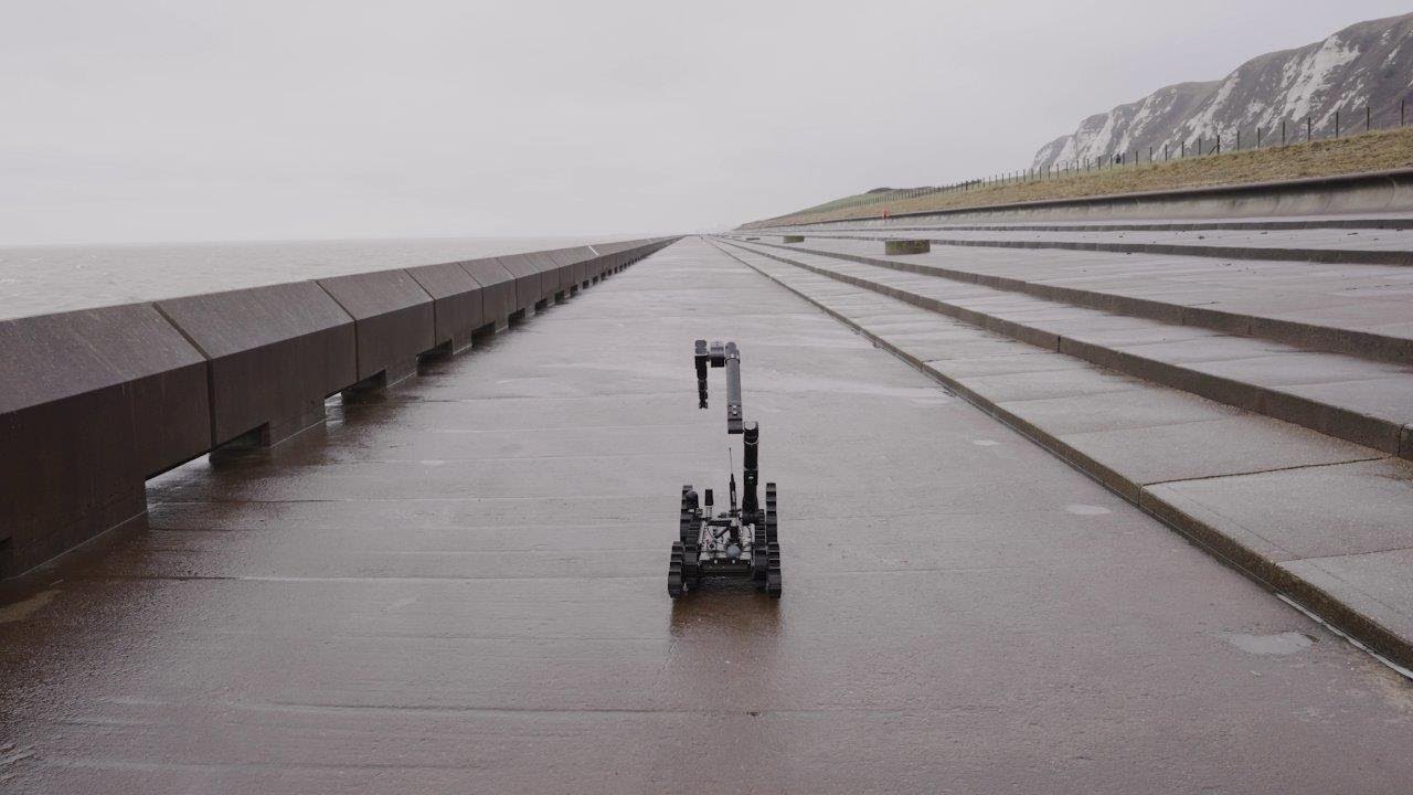 ZEUS, an EOD and CBRNe robot with a very long mission duration time