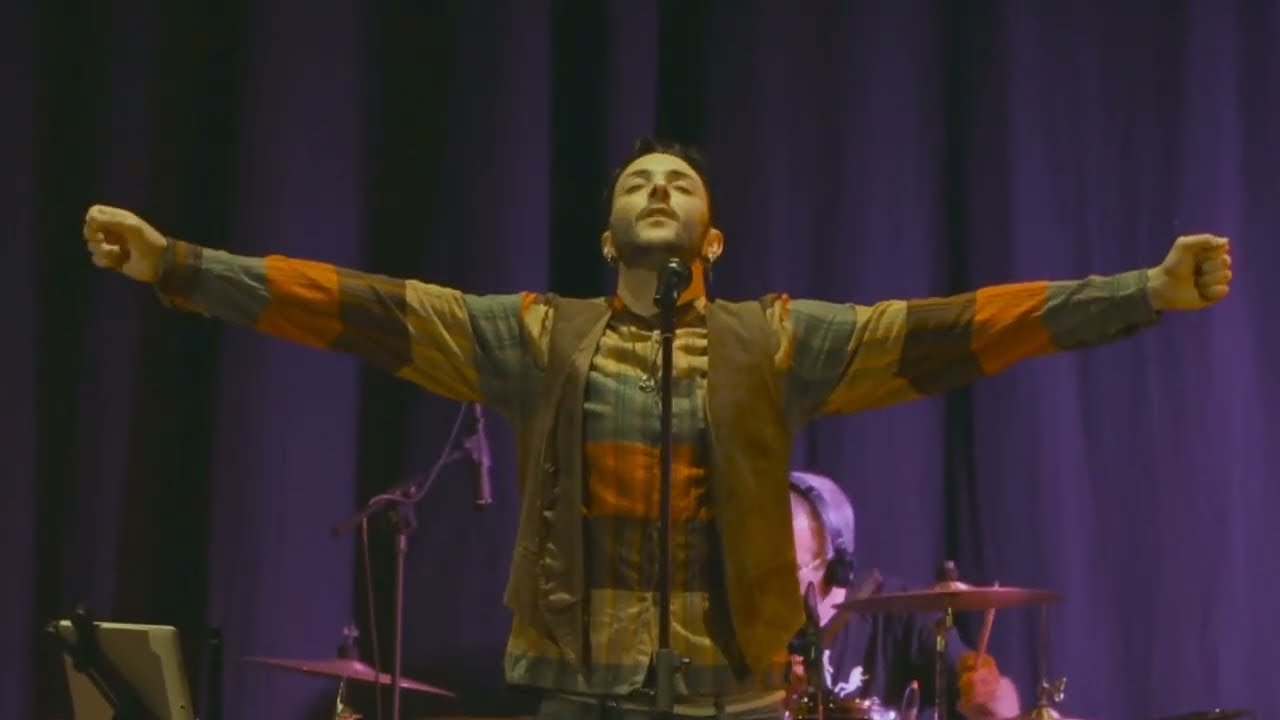 Silver Roy - Unhappiness (live 30/04/2023)