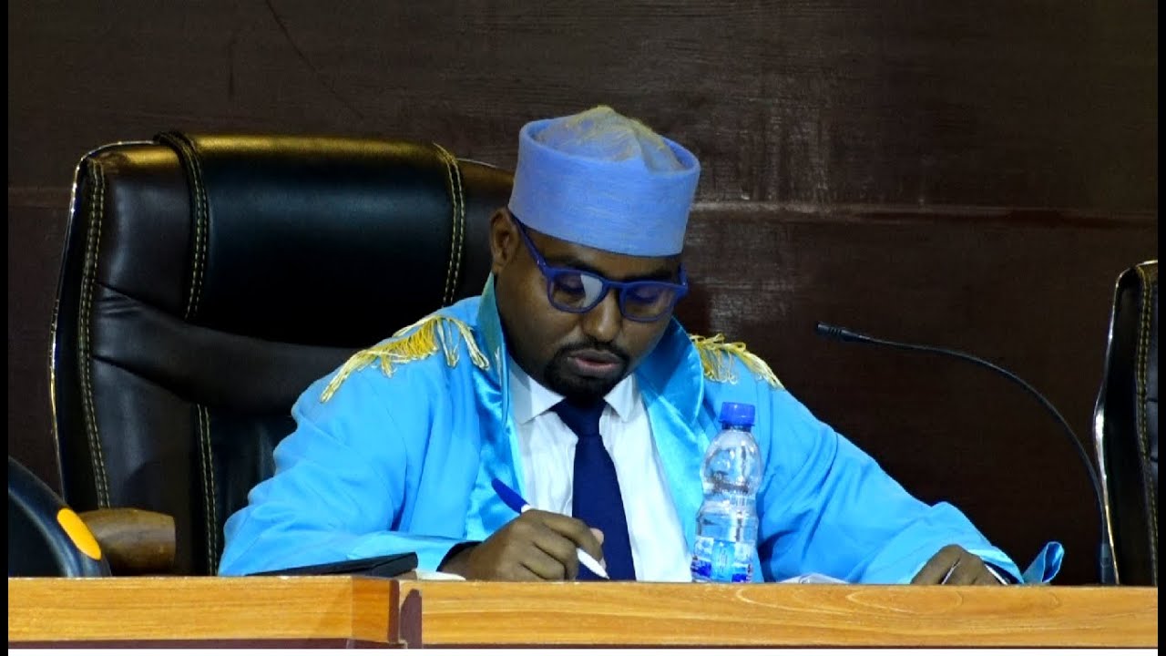 Toos: Maxkamadda gobolka Banaadir dhageysiga Dacwada Musuq-maasuqa.