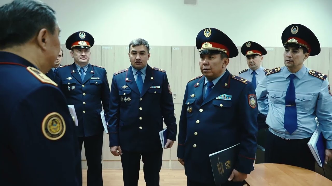 Глава МВД посетил столичное управление полиции