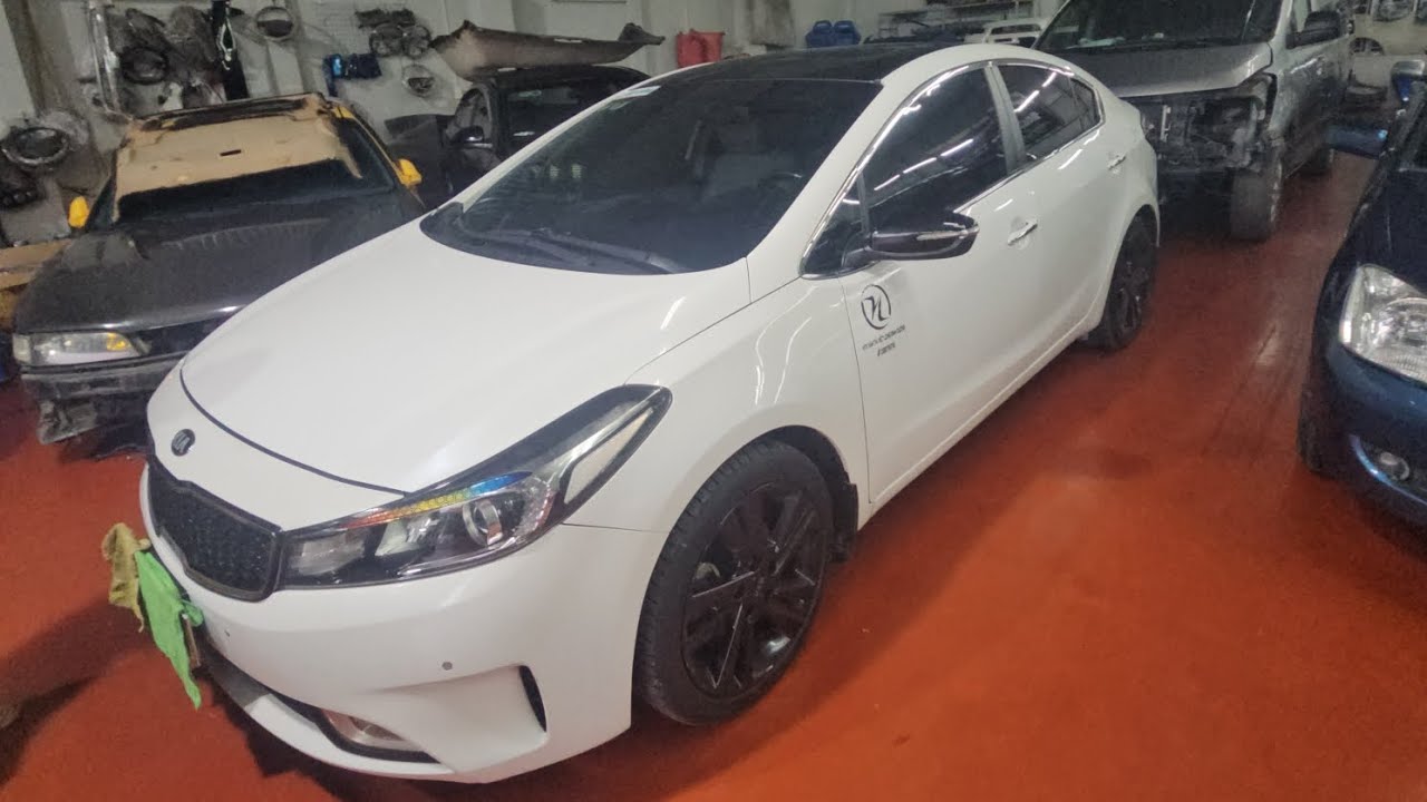 Kia cerato 2018 at 1.6 bản full. Có cửa nóc . Bao xài .bao tên. Bảo dưỡng thường xuyên lh0917666728 