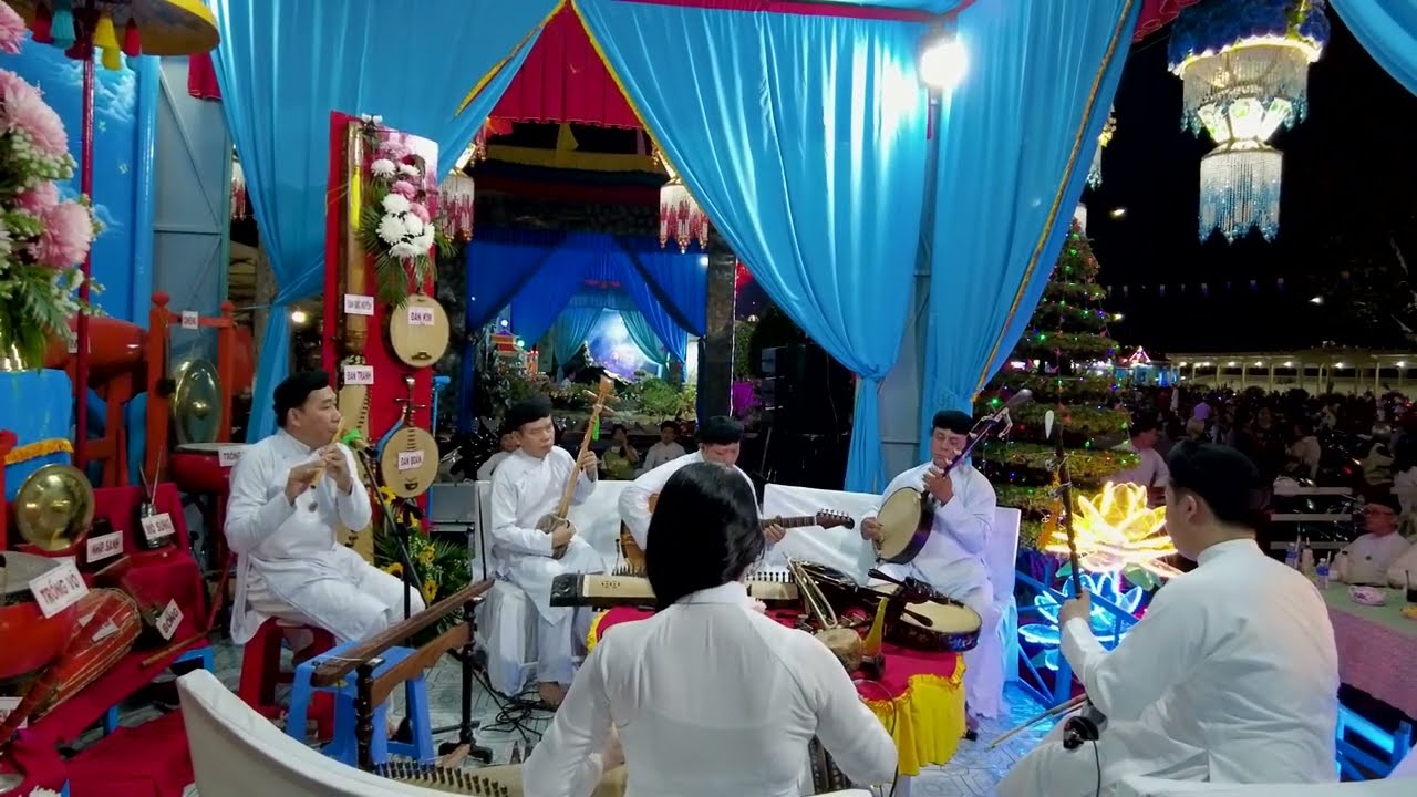 H&Ograve;A TẤU TỨ ĐẠI O&Aacute;N