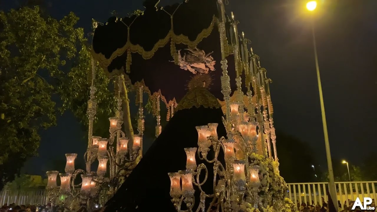 Entrada de la Virgen de los Dolores de Torreblanca | Semana Santa Sevilla 2024