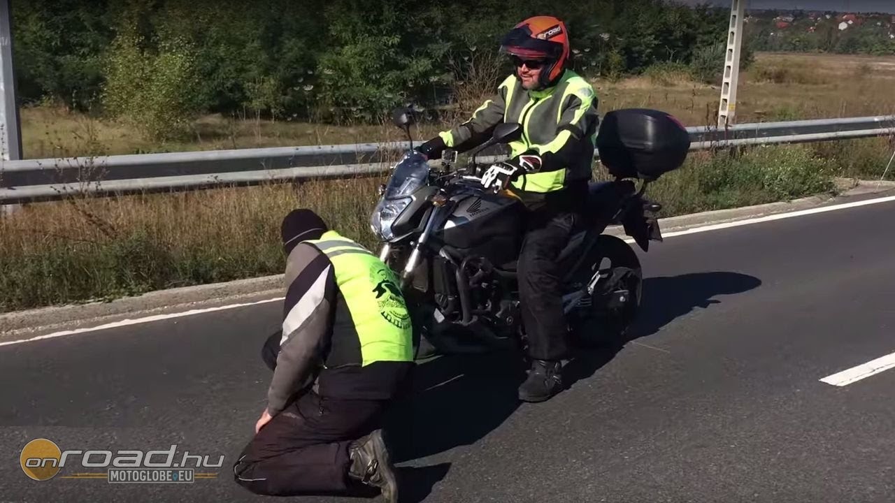 Vészfékezés motorkerékpárral - Onroad.hu
