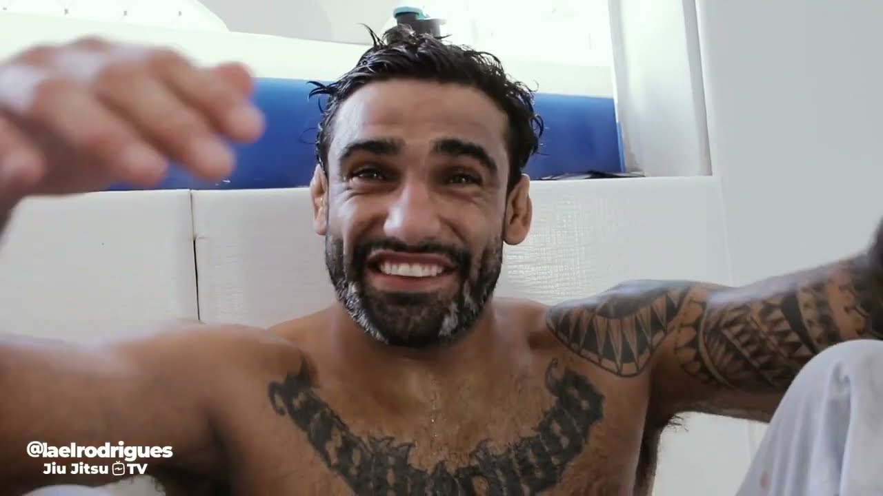 Leandro Lo Homenagem com a voz do Leandro lutas danças comemorações emocionante legado