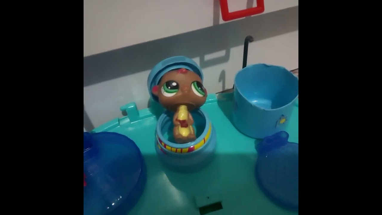 Minişlerle video 1 bölüm reklam yoktur 2 bölüm gelsin mi  yorumları yazın🥰🥰🥰
