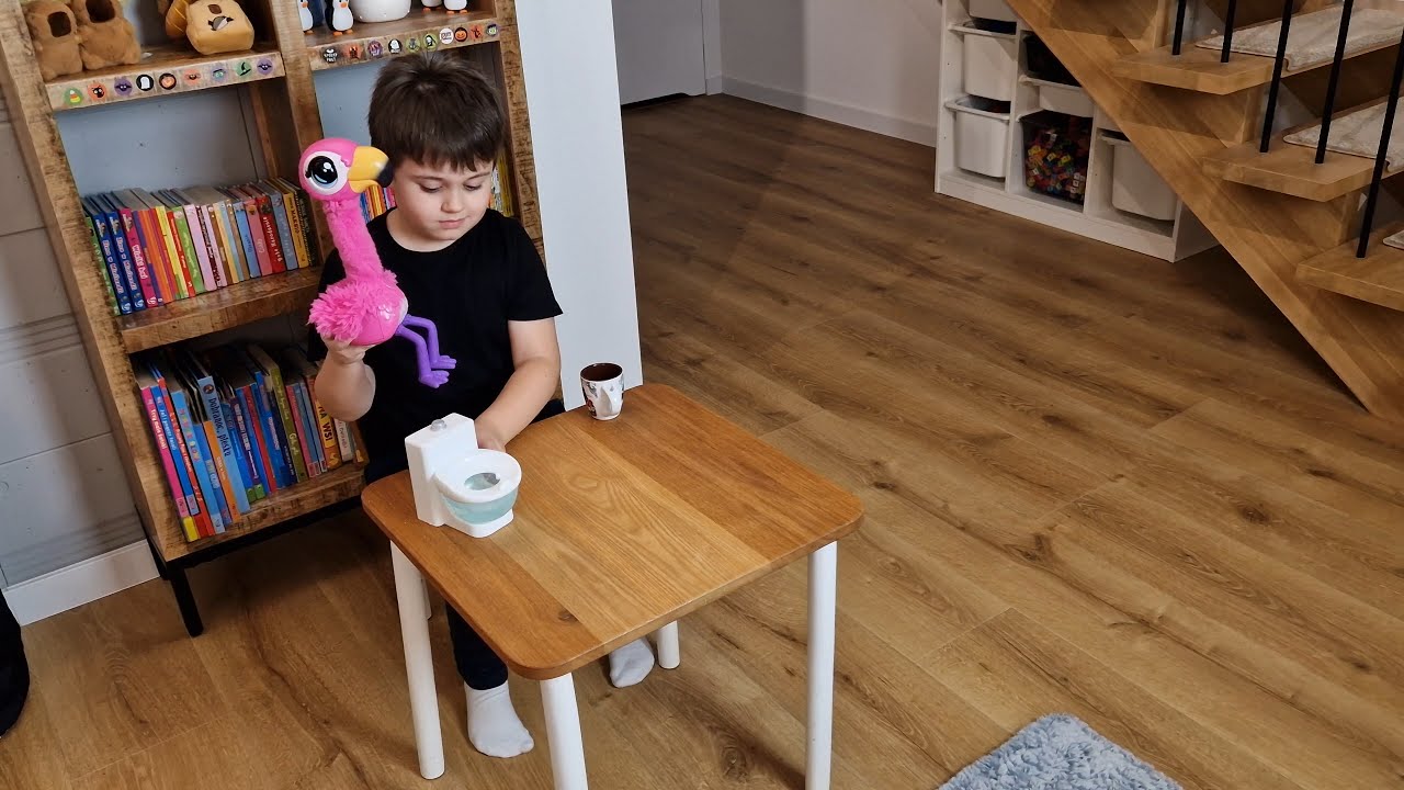 🎉#OliwierTV 🎉 👉 Flaming COBI &ndash; mistrz kupkowania! 💩🦩 #testujemy !!! 😂
