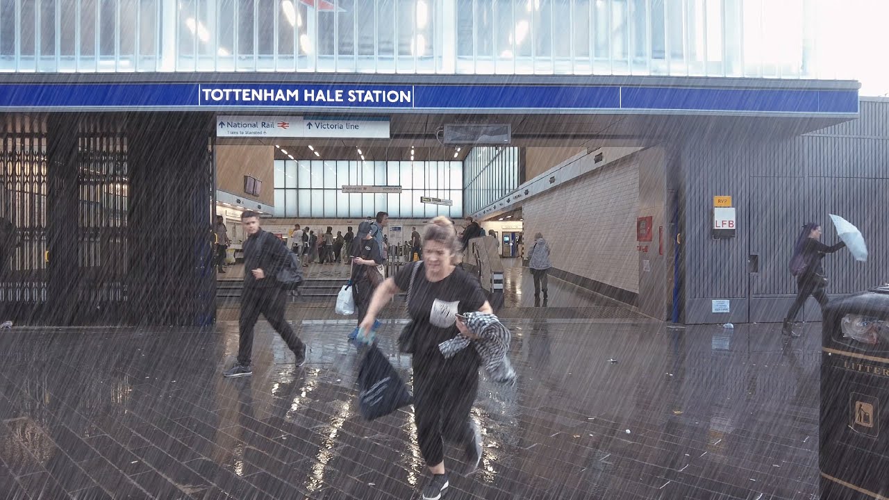 Summer Rain in London 🌧️🌧️ Rain walk in Tottenham Hale [4k]