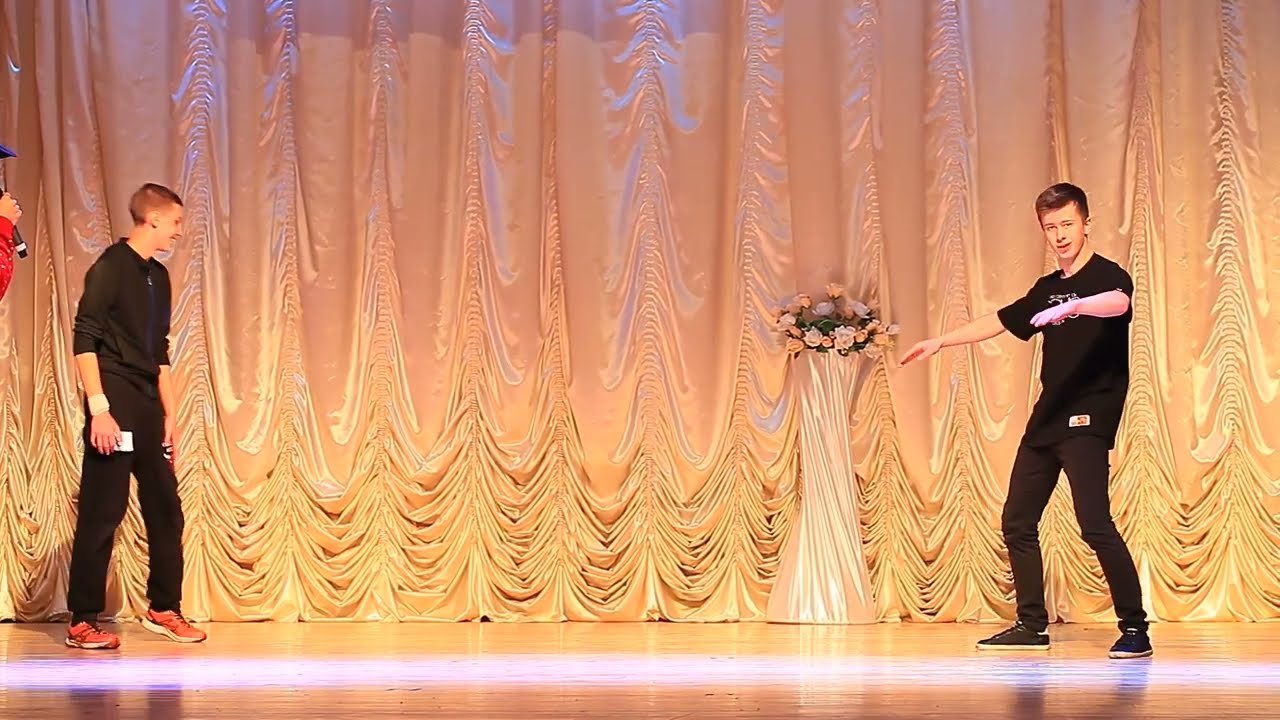 Осенний Вернисаж 20161112 123118 MVI 6131 2 (Belly dance)