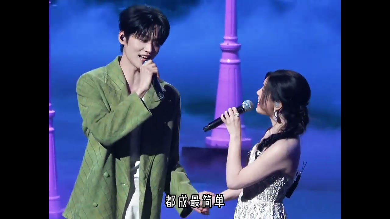 「陳妍希 周柯宇牽手合唱《早安晚安》 真的不要太甜！」 