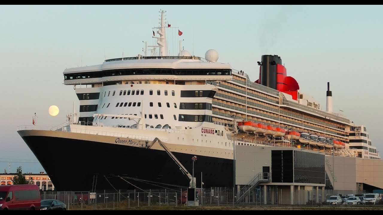 4K Queen Mary 2 Letztes auslaufen von Hamburgs Königin fürs Jahr 2024 in Hamburg 15.10.2024