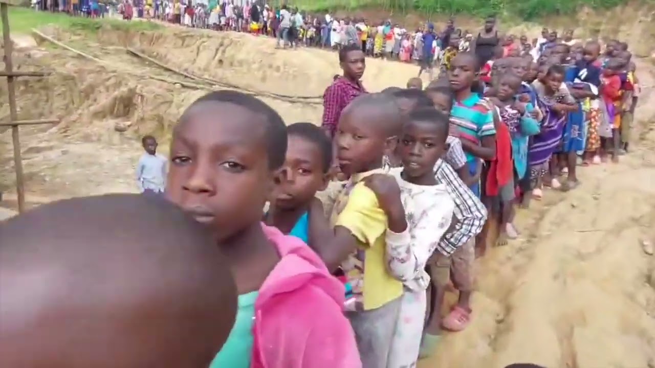 1000 de copii au primit o masă caldă 🍲 (Misiune în Africa cu Adina Iuga)