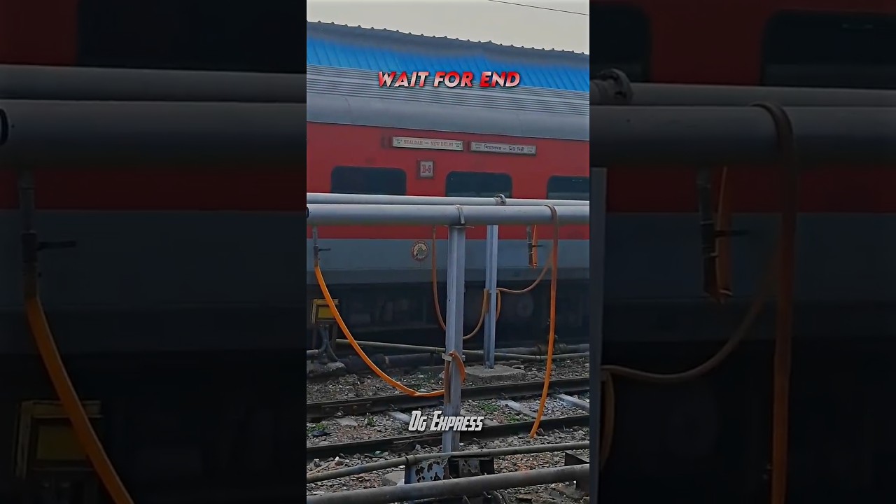 The Two Kings of Eastern Railways 👑🔥 Howrah Rajdhani meets Sealdah Rajdhani 🔥