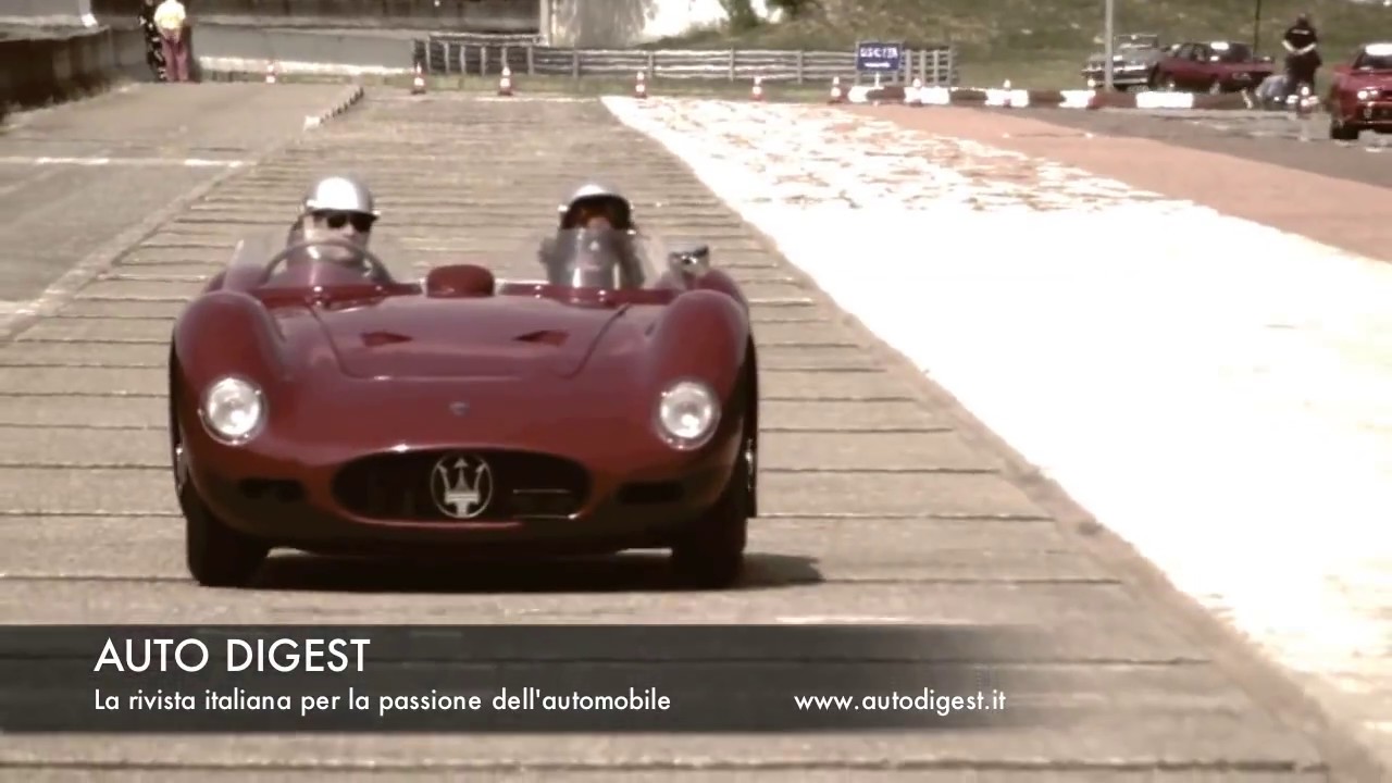 MASERATI  200 S 1956, on track