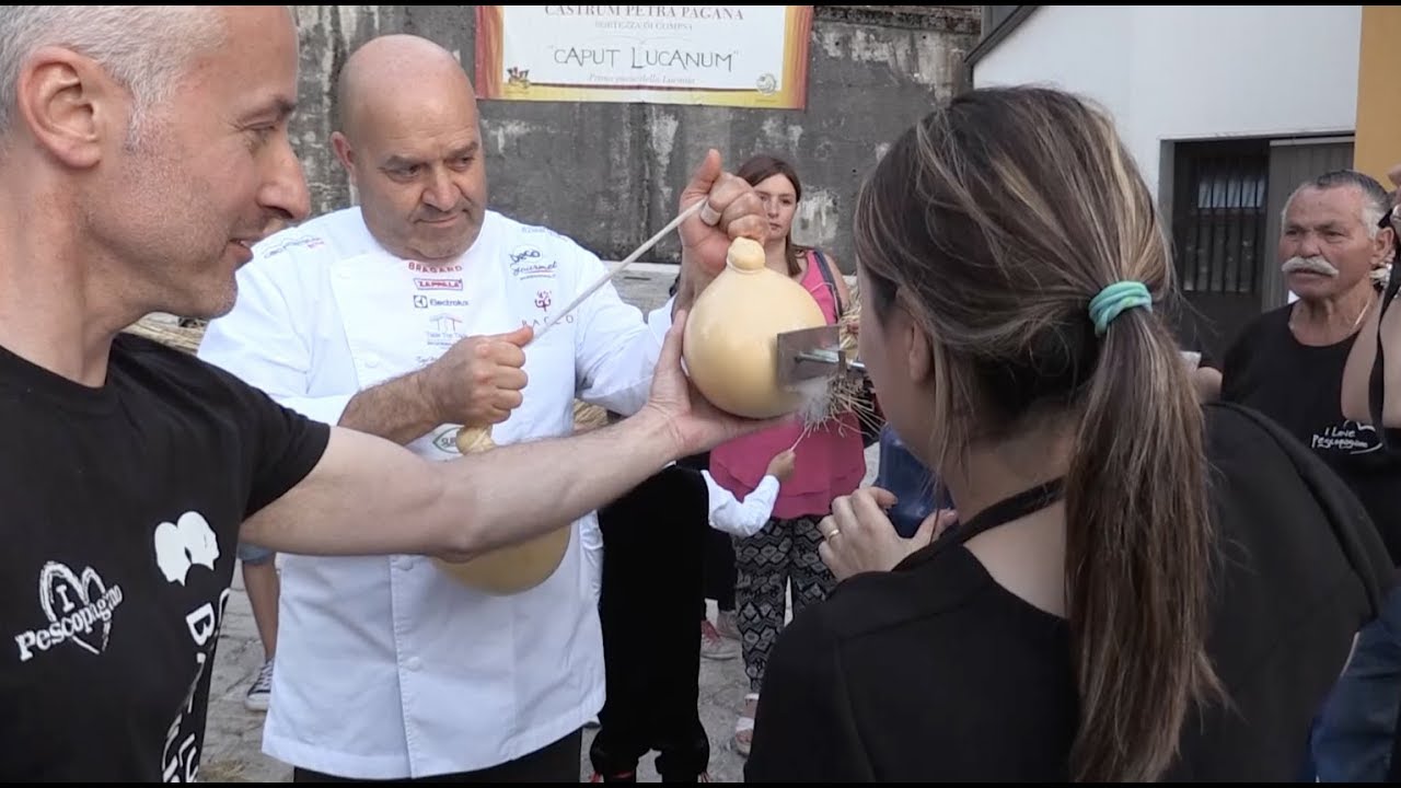 Approfondimento. A Pescopagano (PZ) la Sagra della Podolica