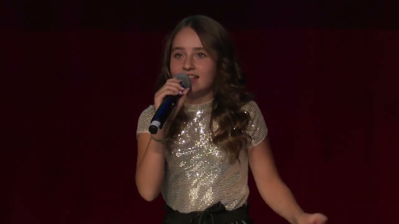 Petra Lehaci-  Premiul Special,Concursul Star Vivere Music Revolution, Oradea. Prof. Olesea Egorov