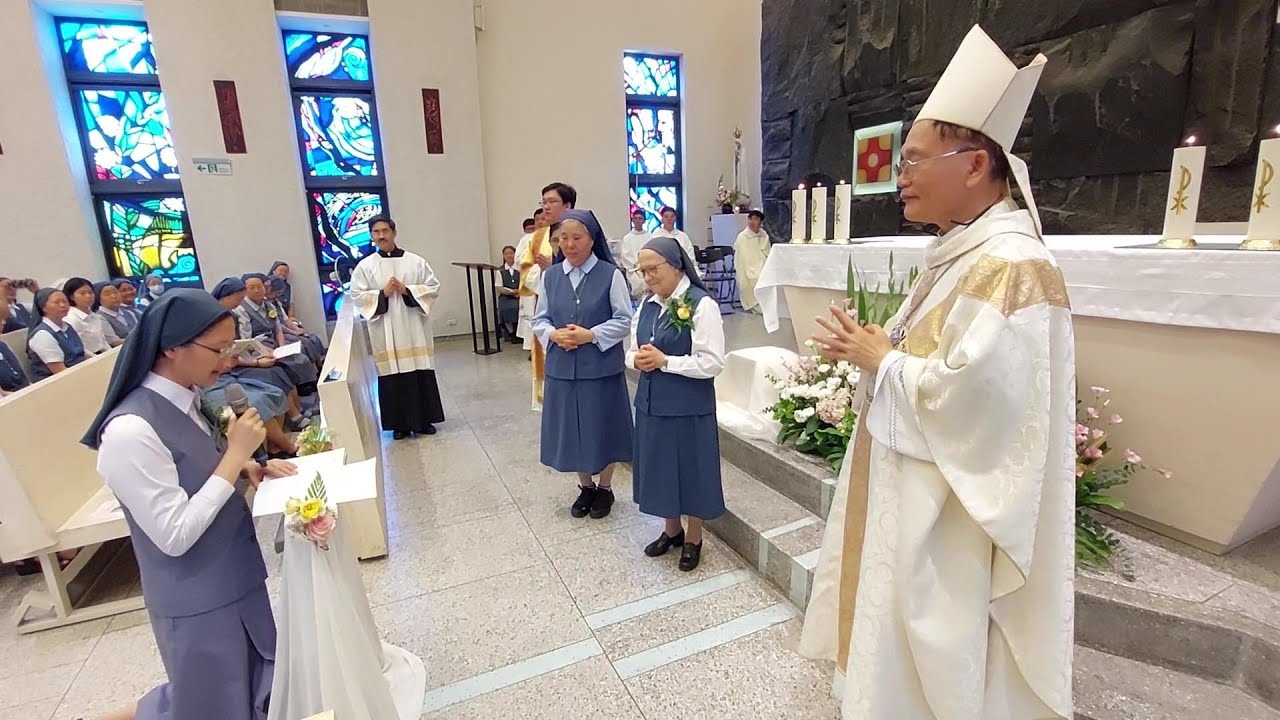 聖保祿孝女會袁輔綸修女宣發終身聖願暨金慶銀慶修女重發聖願