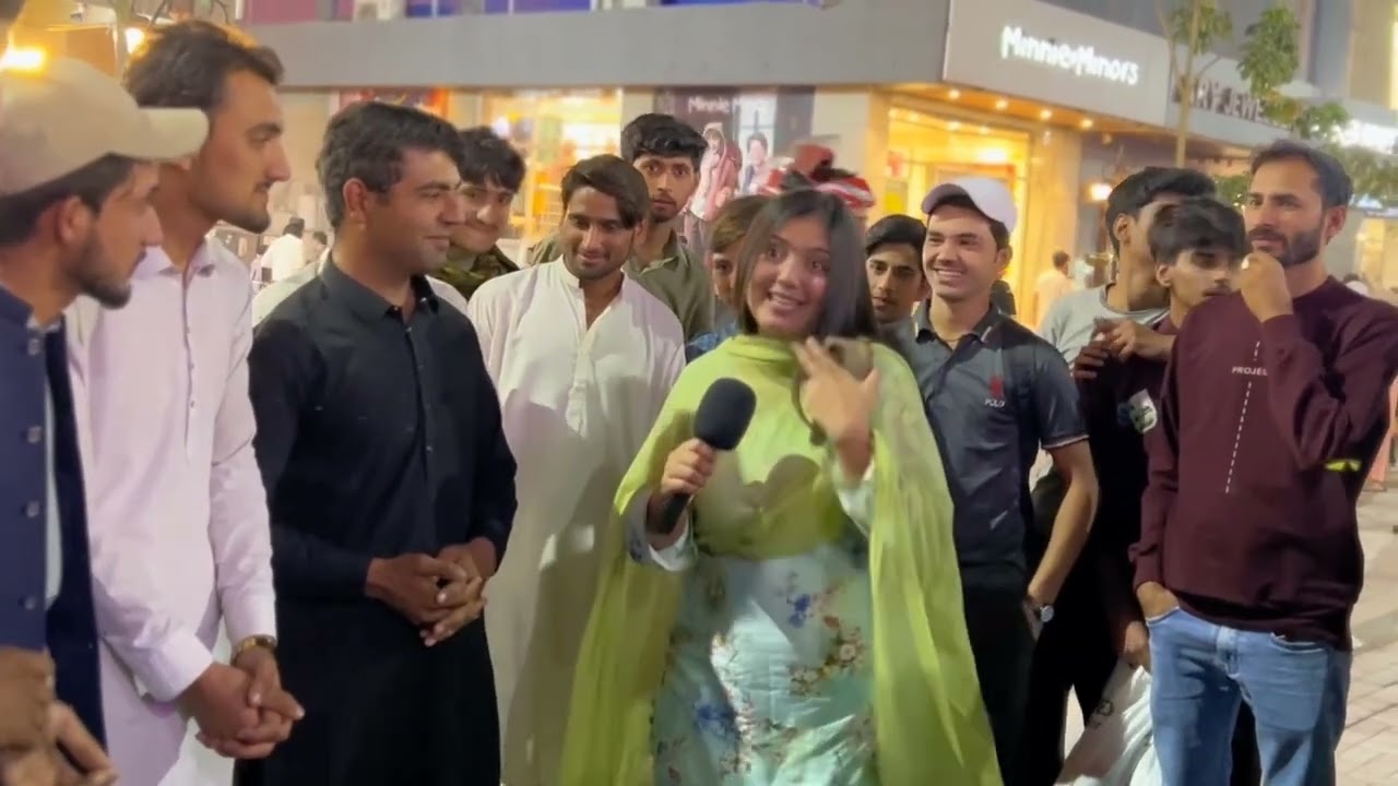 #emaansultan #fypシ゚viral #interview #public #publicreactin #youtube #youtubevideo #youtuber 