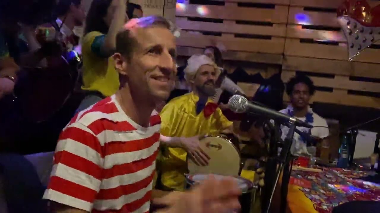 #rodadesambadoalemao in #köln #samba #karneval #cavaco #violao #pandeiro #percussion #maximzettel