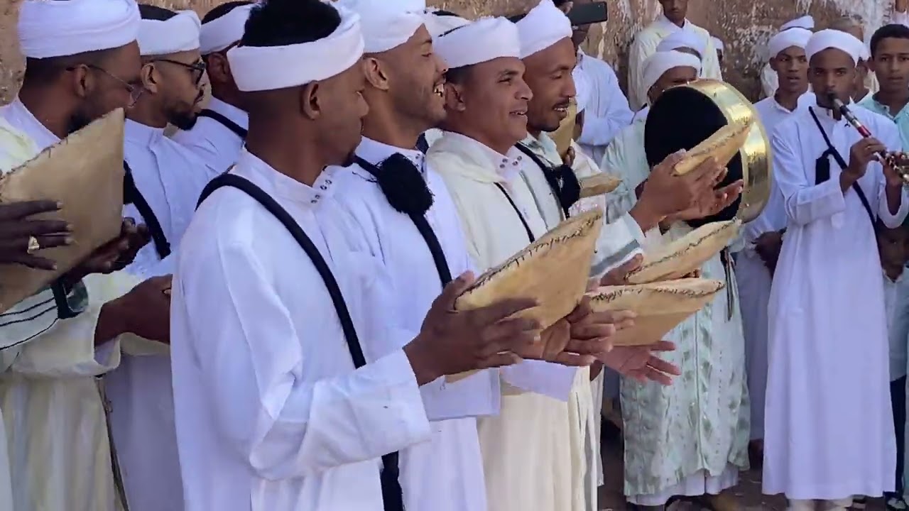 فلكلور دقة السيف منطقة بني علي زاكورة 🥰⚔️بسم الله بديت أنا في نشادي🥰⚔️