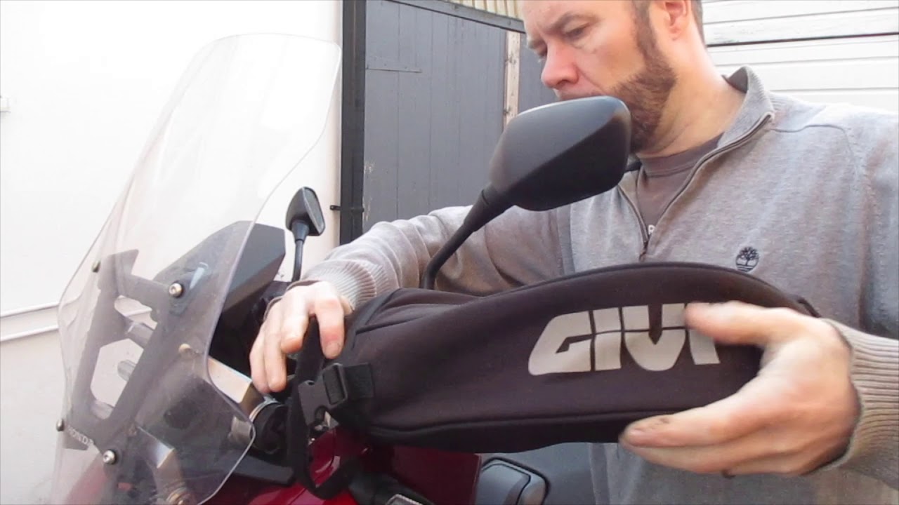 X-ADV GIVI Handlebar Muffs fitting
