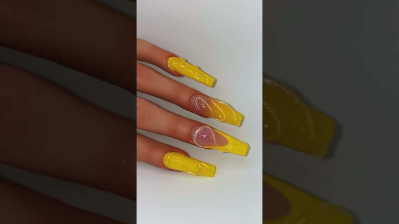 🟡 anyone? #jamnailedit #naildesign
