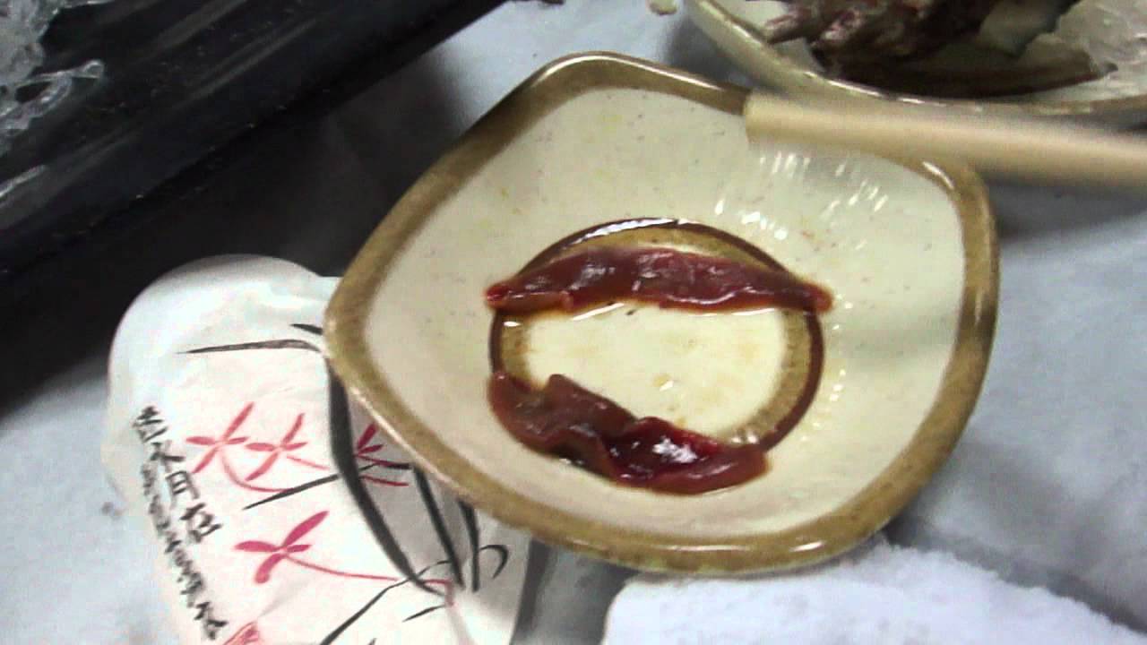Lekker Koreaans eten...en het leeft nog een beetje!!