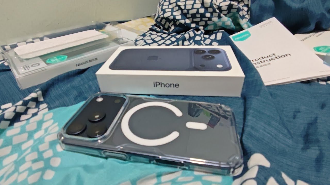 Iphone 17 Pro "Deep Blue" 