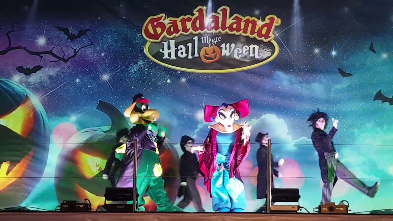 It's Halloween Time! - (Gardaland Magic Halloween Show 2019)