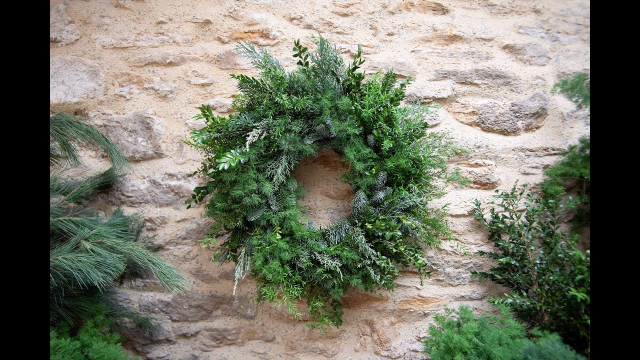 Royal florist Philippa Craddock's Christmas wreath making tutorial | House & Garden